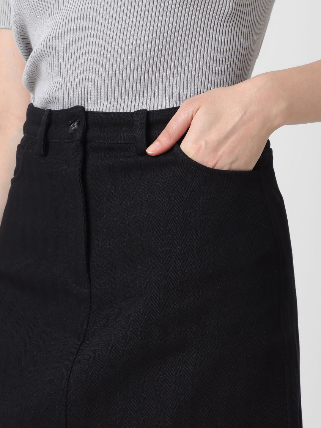 Denim by Adrift A-Line Short Denim Skirt in Black - Cotton Stretch, Knee  Length – Adrift Clothing