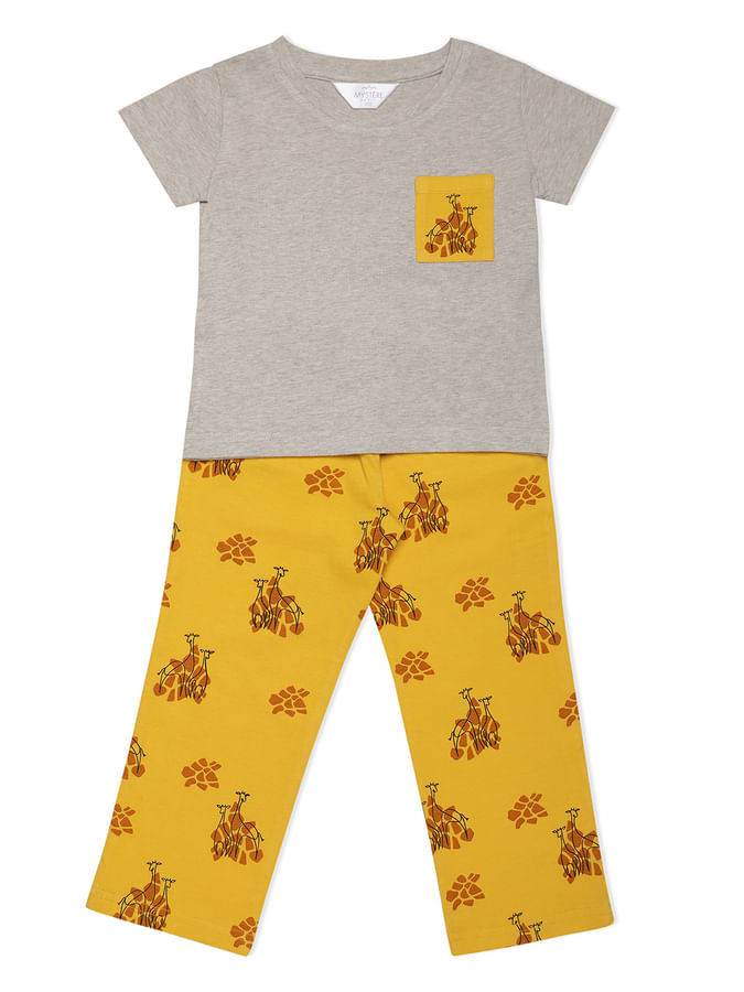 Girls Chic Yellow Giraffe Pyjama Set