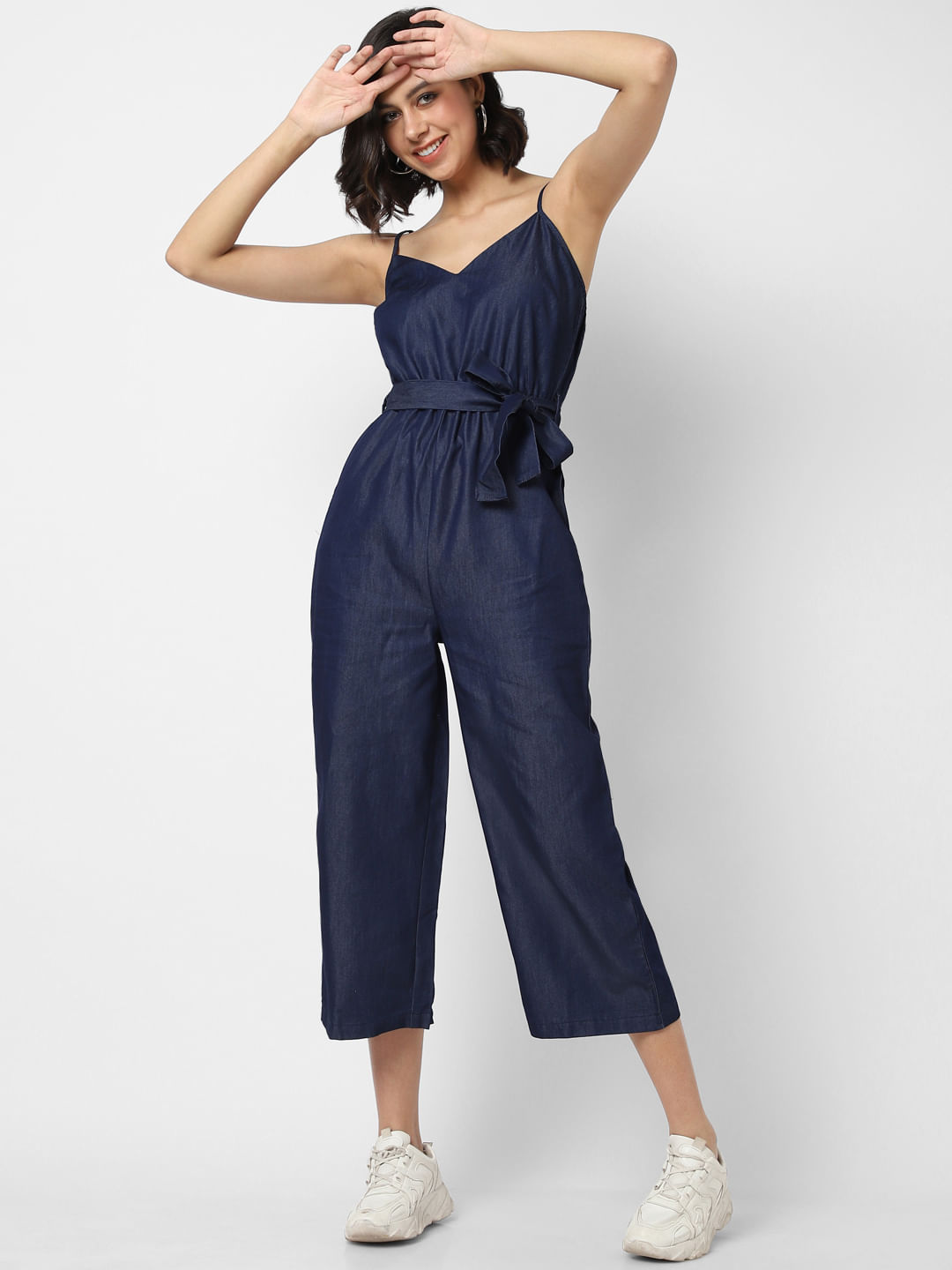 Kendall Jenner in Frame jumpsuit. The denim jumpsuit epitomises effortless  chic; a one-pi… | Trending fashion outfits, Fashion clothes women, Trendy  fashion outfits