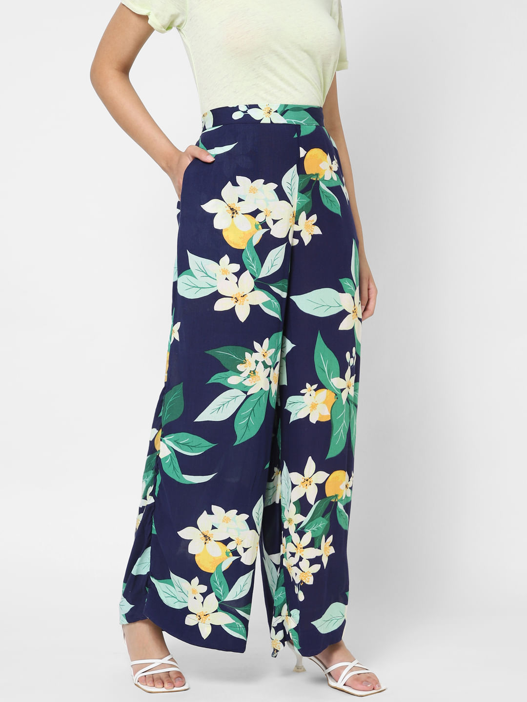 Green Floral Wide Leg Crop Trousers  New Look