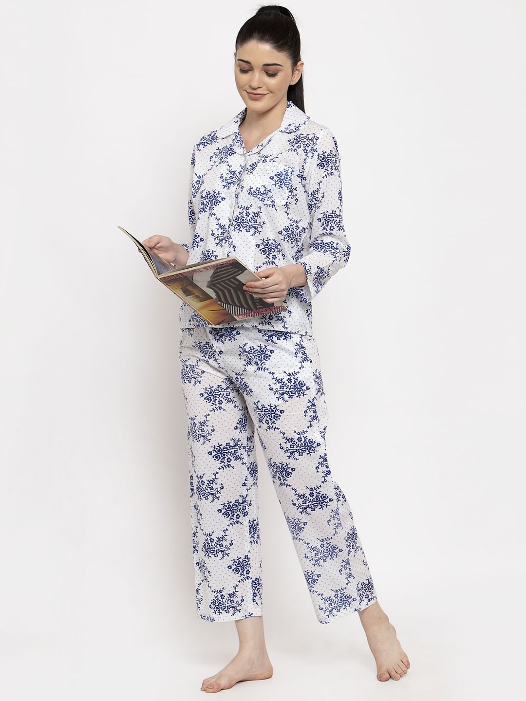 Secret Wish Women's White-Blue Cotton Floral Print Nightsuit 